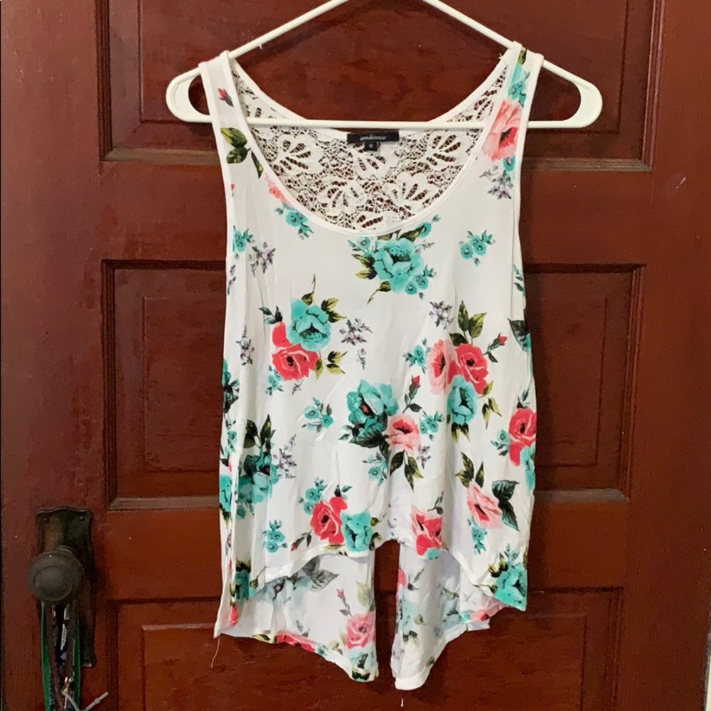 Floral flowy shirt